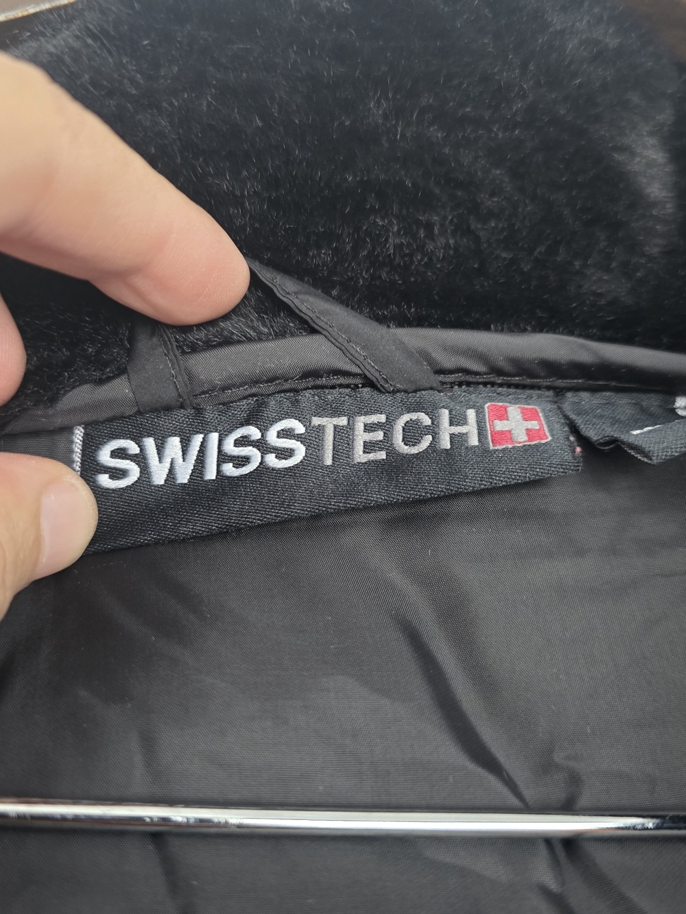 SWISS TECH Black Quilted Long Puffer Winter Coat - Women's - 36" Long - Picture 6 of 8